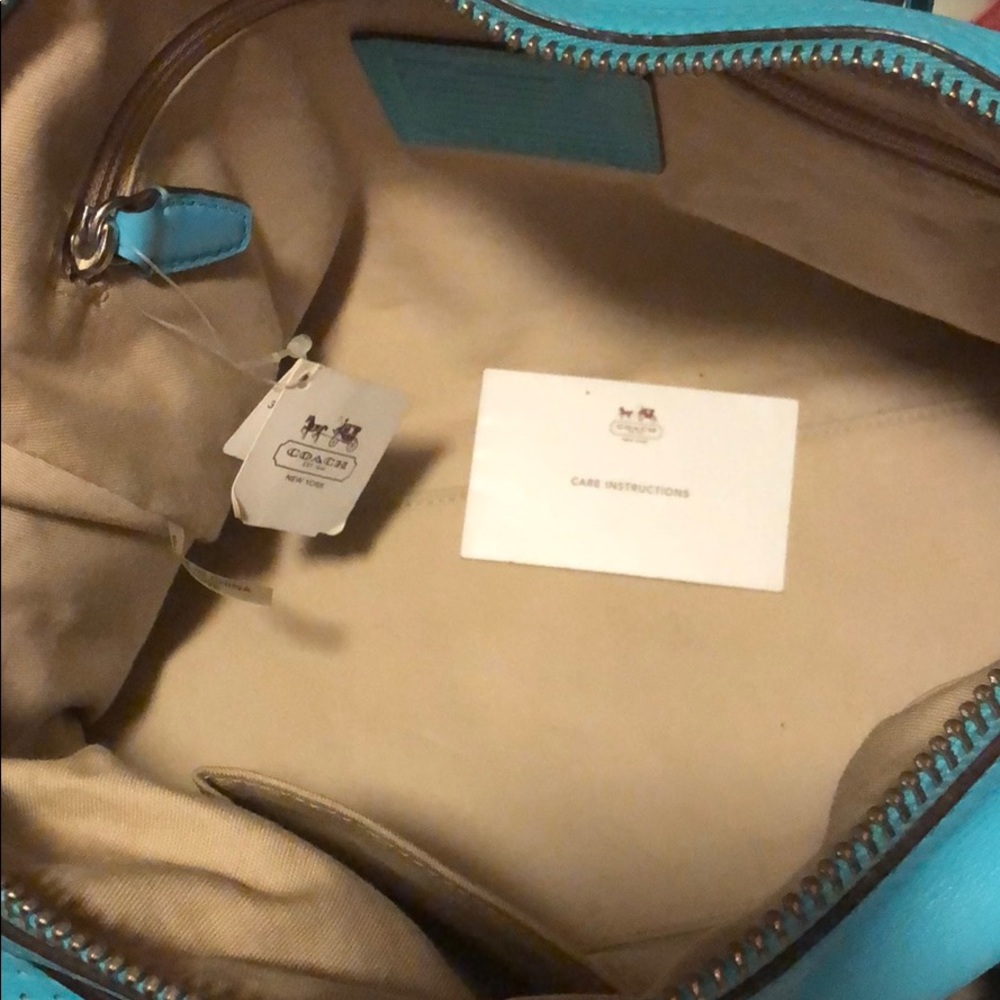 Coach Purse - Picture 5 of 7